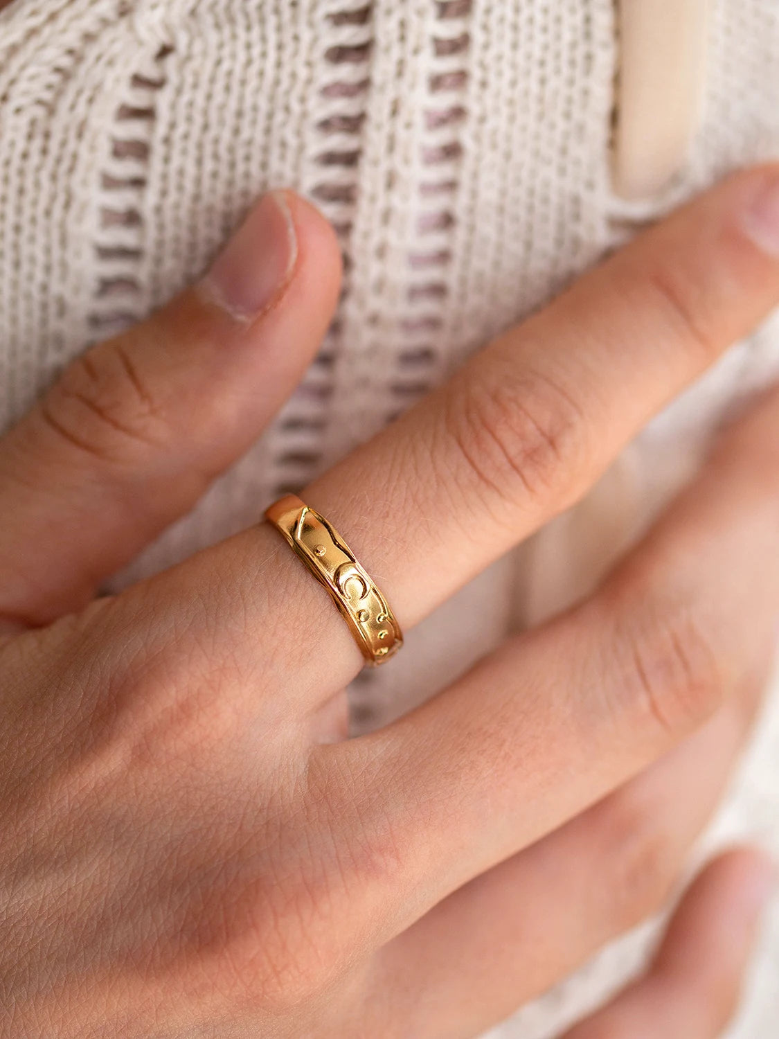 Gold Féérique ring