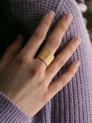 Gold Massif ring