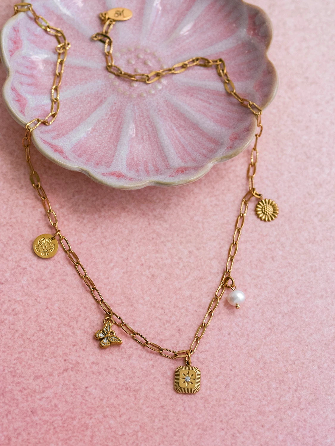 Collier Nova