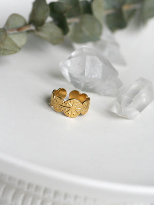 Gold Flora ring